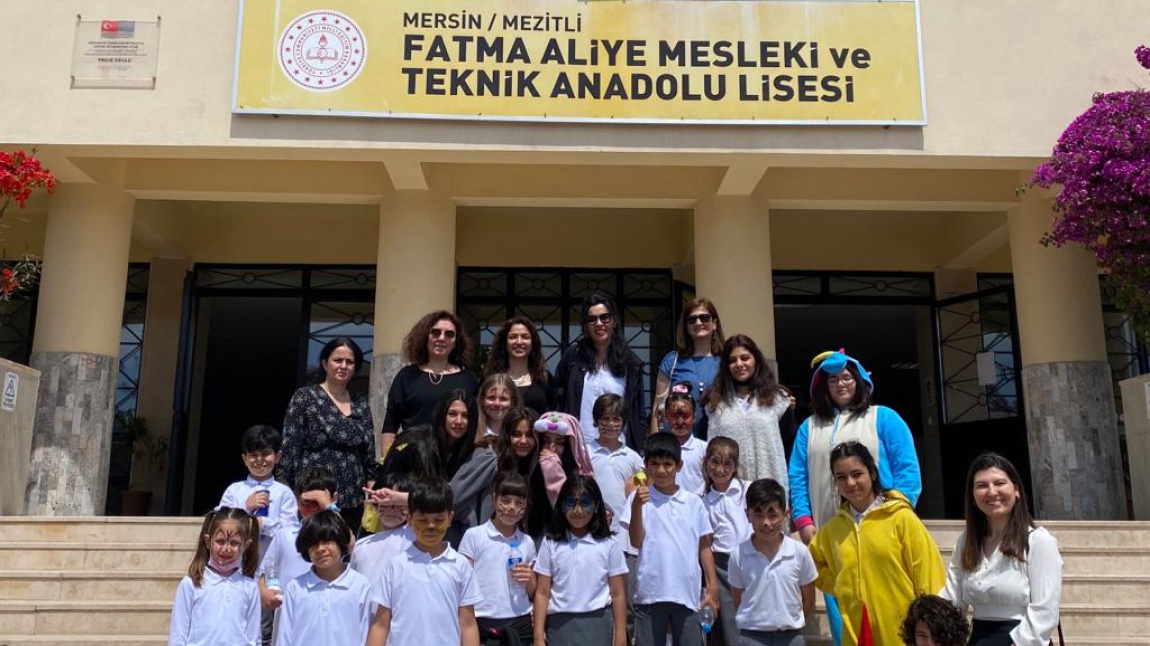 10 Bin Okul Projesi Kapsamında Faris Kokulu İlkokulu Öğrencilerine Drama, Yüz Boyama ve Animasyon Etkinliği Düzenlendi.